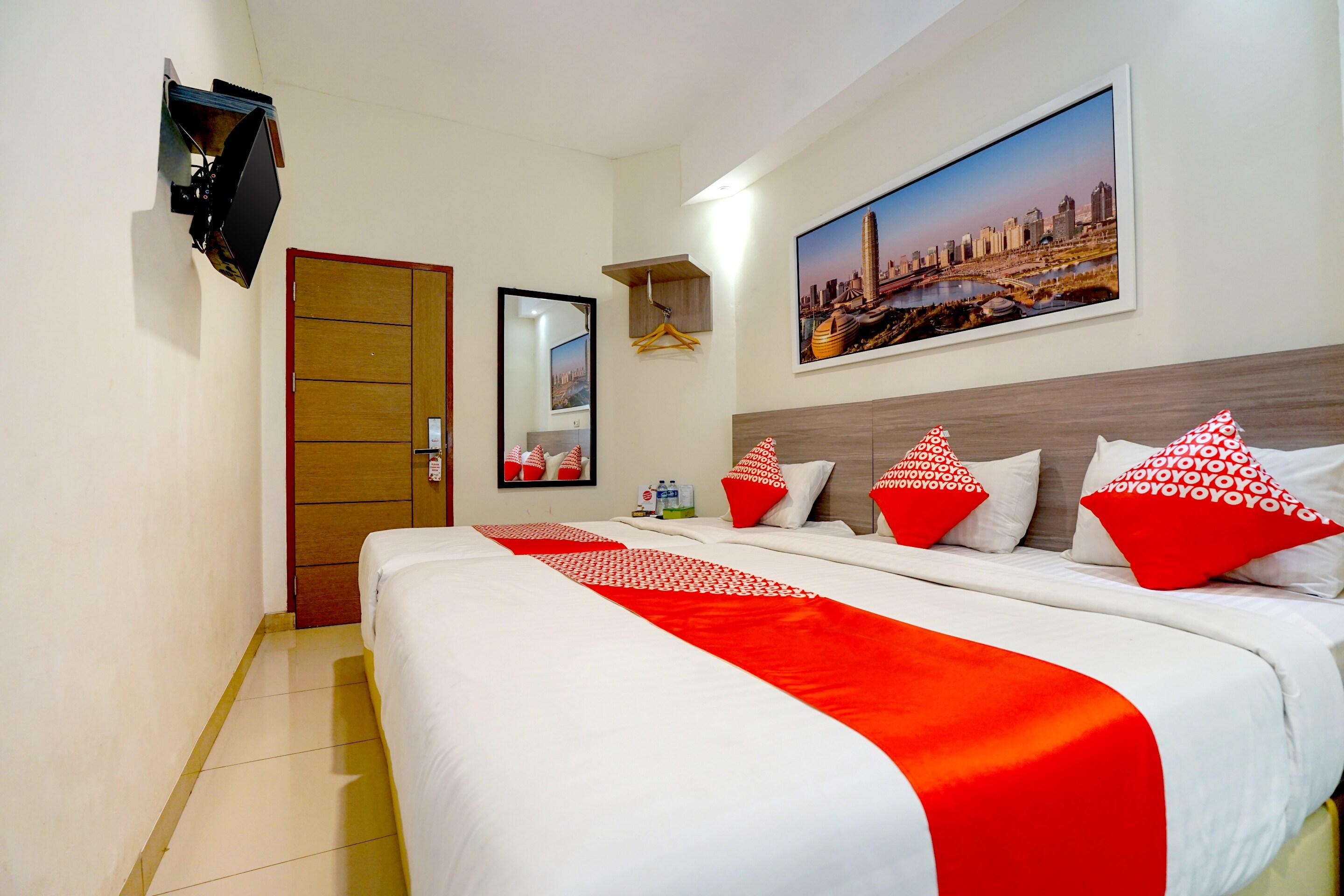 פאלמבאנג Oyo 251 The Maximus Inn Hotel מראה חיצוני תמונה