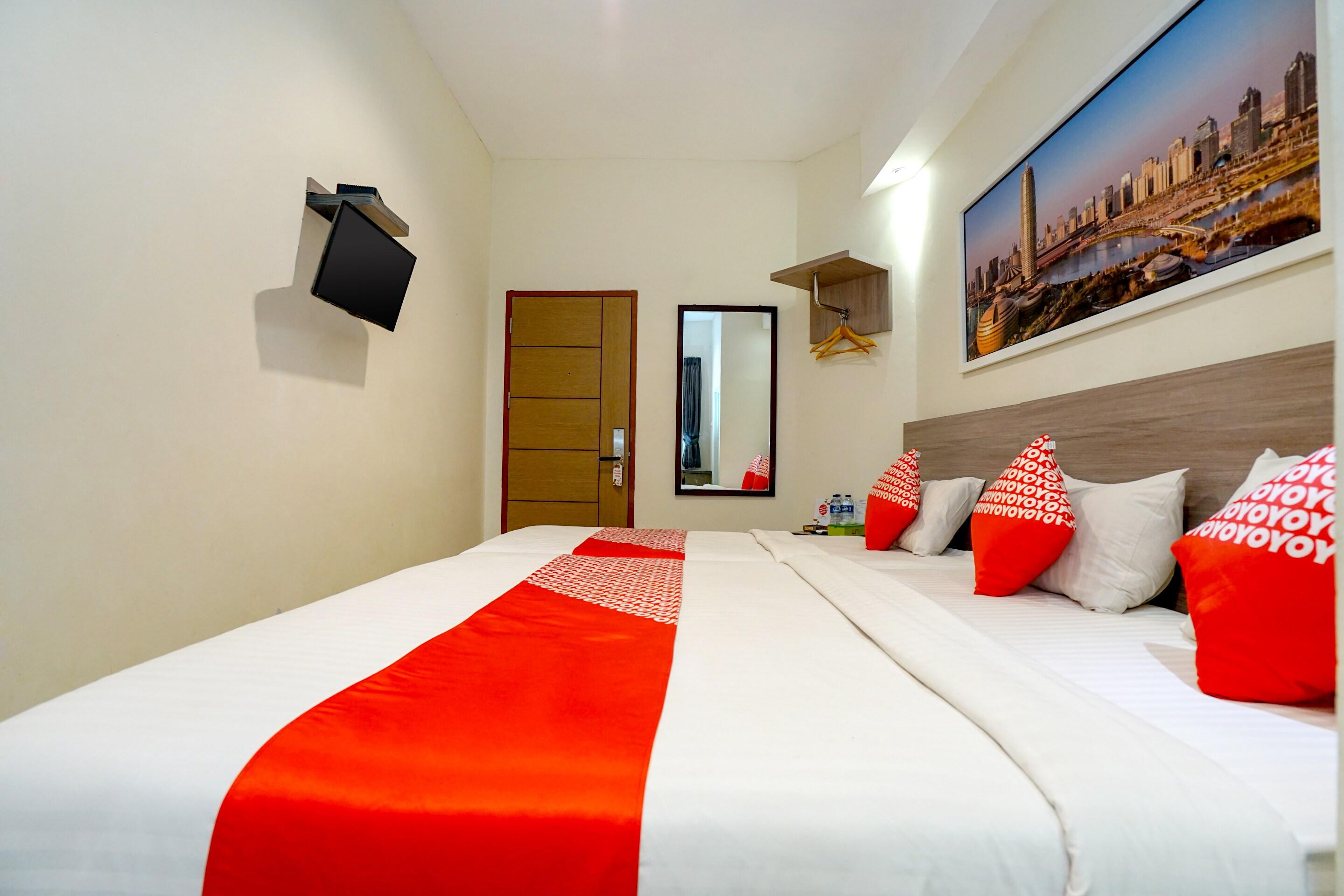 פאלמבאנג Oyo 251 The Maximus Inn Hotel מראה חיצוני תמונה