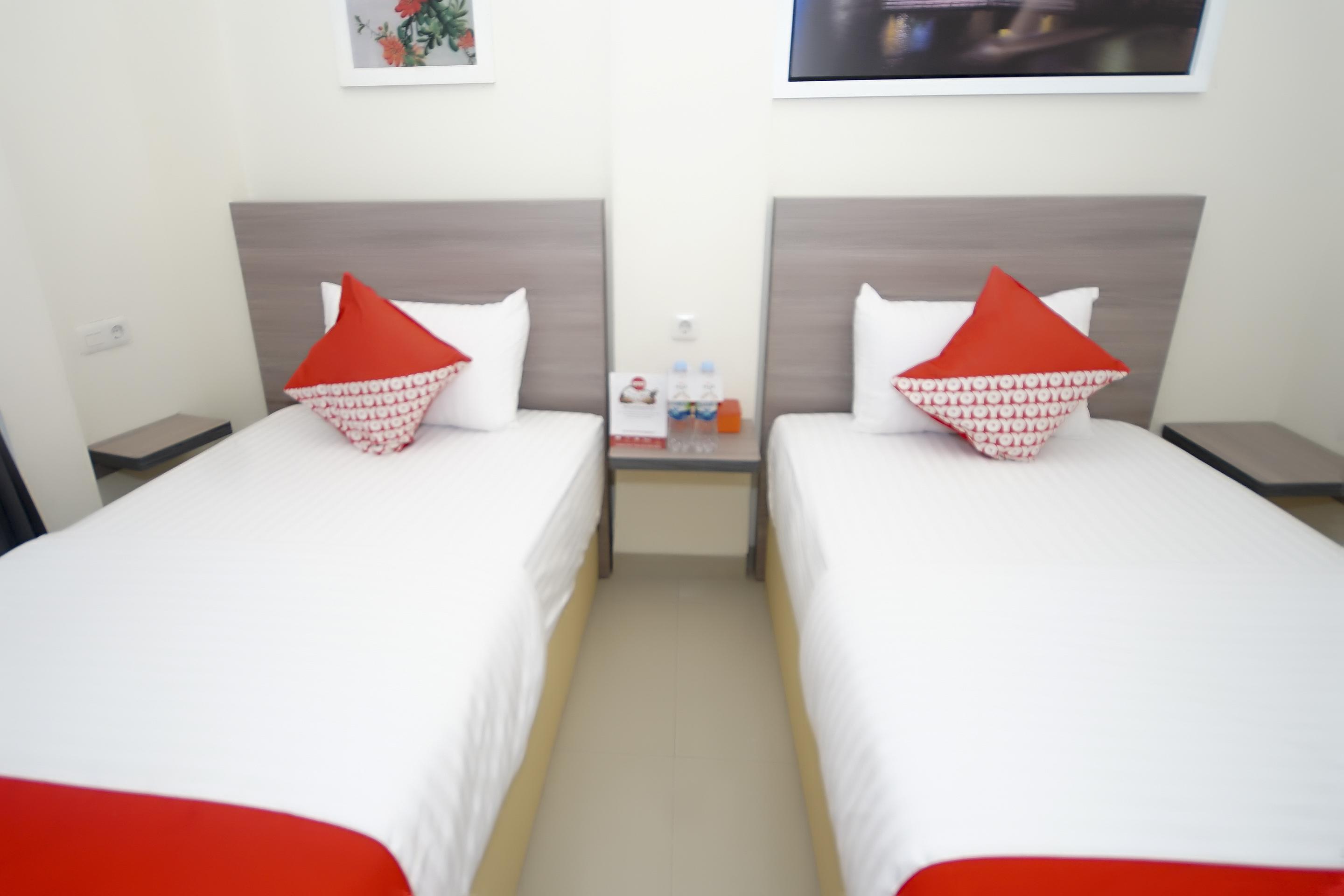 פאלמבאנג Oyo 251 The Maximus Inn Hotel מראה חיצוני תמונה