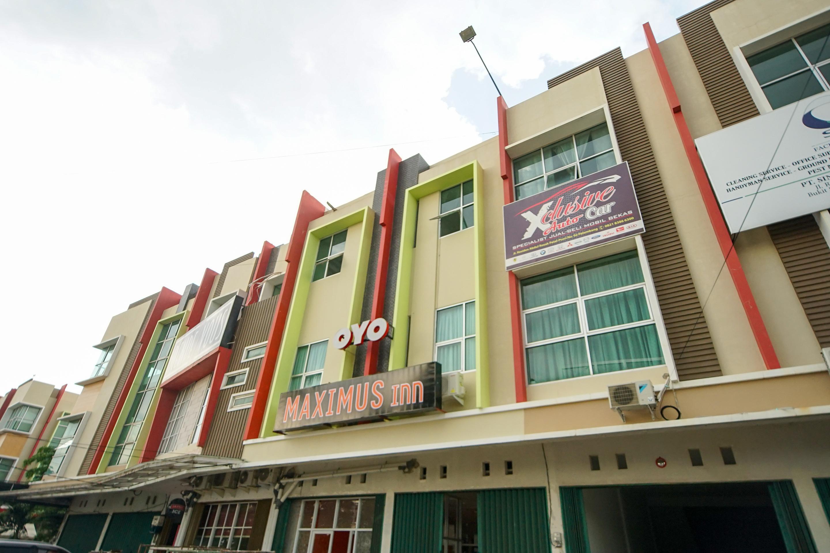 פאלמבאנג Oyo 251 The Maximus Inn Hotel מראה חיצוני תמונה