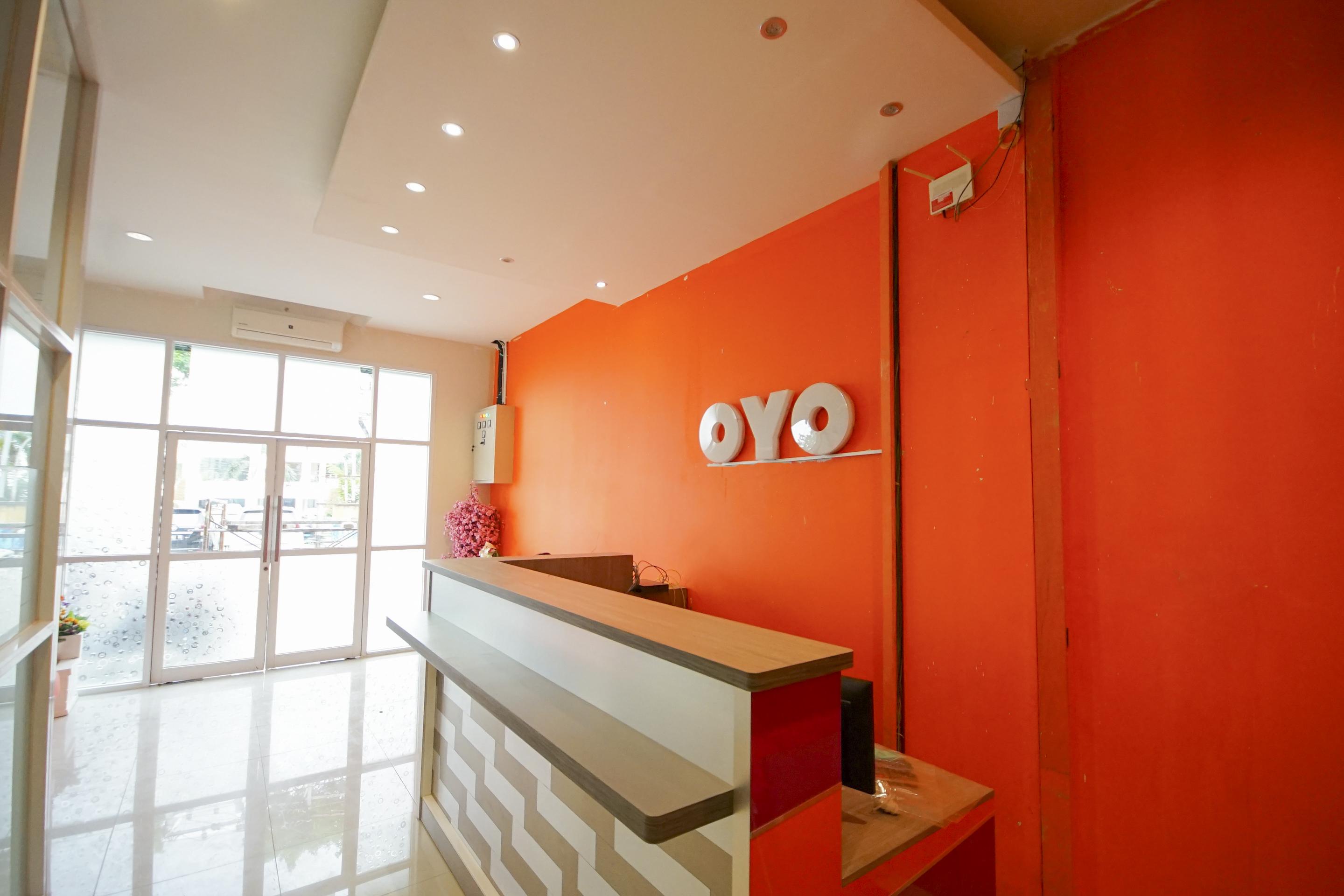 פאלמבאנג Oyo 251 The Maximus Inn Hotel מראה חיצוני תמונה